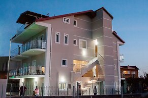 Vanessa's Rooms & Apartments