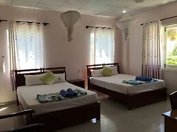 Nhat Quang Family Beach