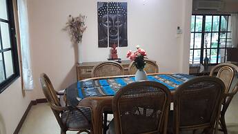 4 Bedroom House & Private Pool Pattaya