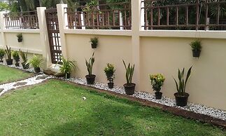 4 Bedroom House & Private Pool Pattaya