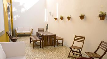 Cacilhas Guest Apartments
