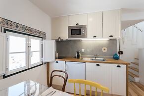 Alfama Loft Studio Loft Apartment w/ River View - by LU Holidays