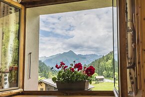 Chalet Bluebell