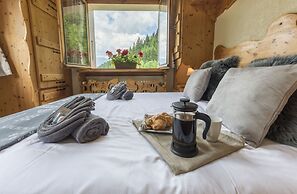 Chalet Bluebell