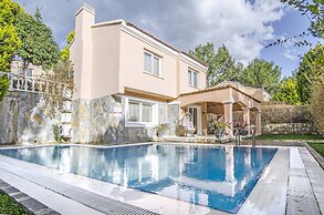 Pine Club Apart Hotel