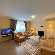 Pine Club Apart Hotel