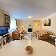 Pine Club Apart Hotel