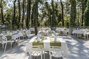 Pine Club Apart Hotel