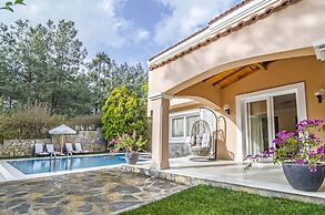 Pine Club Apart Hotel