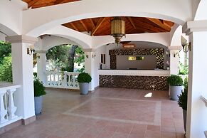 Pine Club Apart Hotel