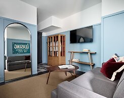 The Chicago Hotel Collection - Wrigleyville