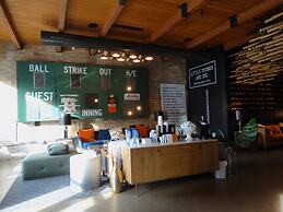 The Chicago Hotel Collection - Wrigleyville