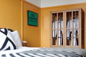 The Chicago Hotel Collection - Wrigleyville