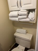 Mar Bay Motel &Suites