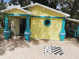 Mar Bay Motel &Suites