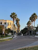 Mar Bay Motel &Suites