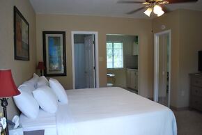 Mar Bay Motel &Suites