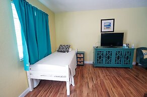 Mar Bay Motel &Suites