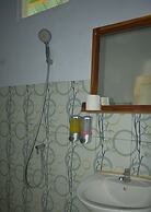 Del Mar Home Stay and Cafe