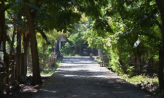 Del Mar Home Stay and Cafe