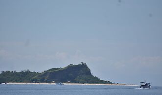 Del Mar Home Stay and Cafe