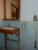 Del Mar Home Stay and Cafe