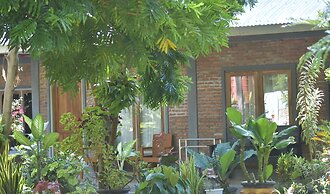 Del Mar Home Stay and Cafe