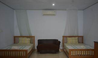 Del Mar Home Stay and Cafe