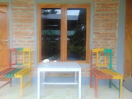 Del Mar Home Stay and Cafe