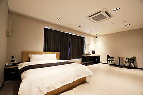 Dongducheon Hotel The Gray