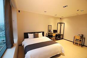 Dongducheon Hotel The Gray