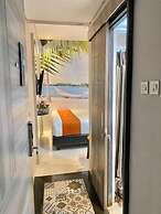 Front One Boutique Karawang