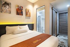 Front One Boutique Karawang