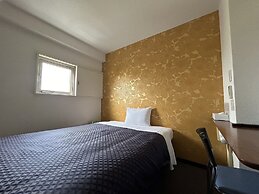 Step Inn Shin-Osaka Higashiguchi