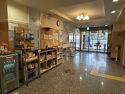 Step Inn Shin-Osaka Higashiguchi