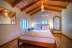 My Little House - Family House with Private Terrace