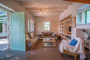 My Little House - Family House with Private Terrace