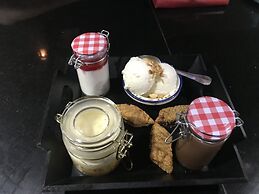 Riad La Porte Du Bouregreg