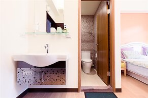 Tainan Anping High Chill B&B