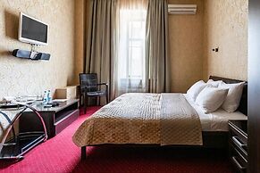 Alex Hotel on Marata 73