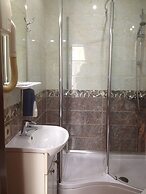 Alex Hotel on Marata 73