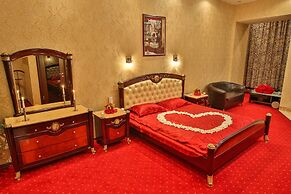 Alex Hotel on Marata 73