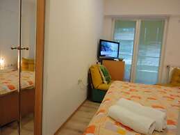 Accommodation Mell