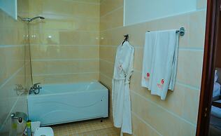 Mandarin Hotel & Fitness Center