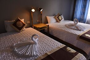 Tam Coc Lakeside Homestay