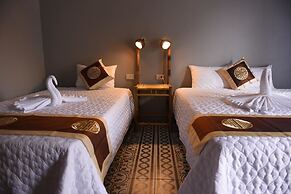 Tam Coc Lakeside Homestay