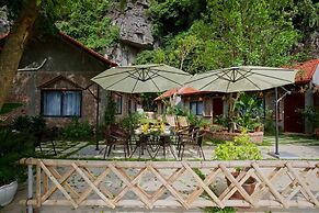 Tam Coc Lakeside Homestay