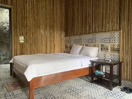 Tam Coc Lakeside Homestay