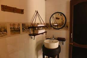 Tam Coc Lakeside Homestay