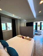 Core Luxury Suites